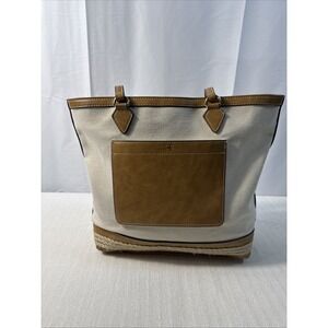 Liz Claiborne Justine Tote in Natural